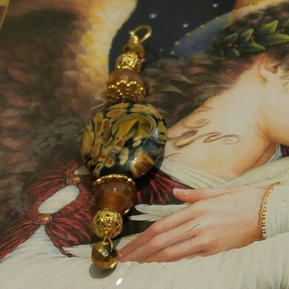 #0081 "Maid Marian" Medieval Dragon Vein Pendant - Picture 2 of 2