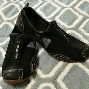 Black mesh Merrell