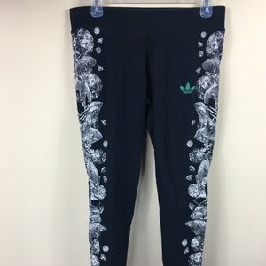 Adidas women's diamond leggings. Preowned