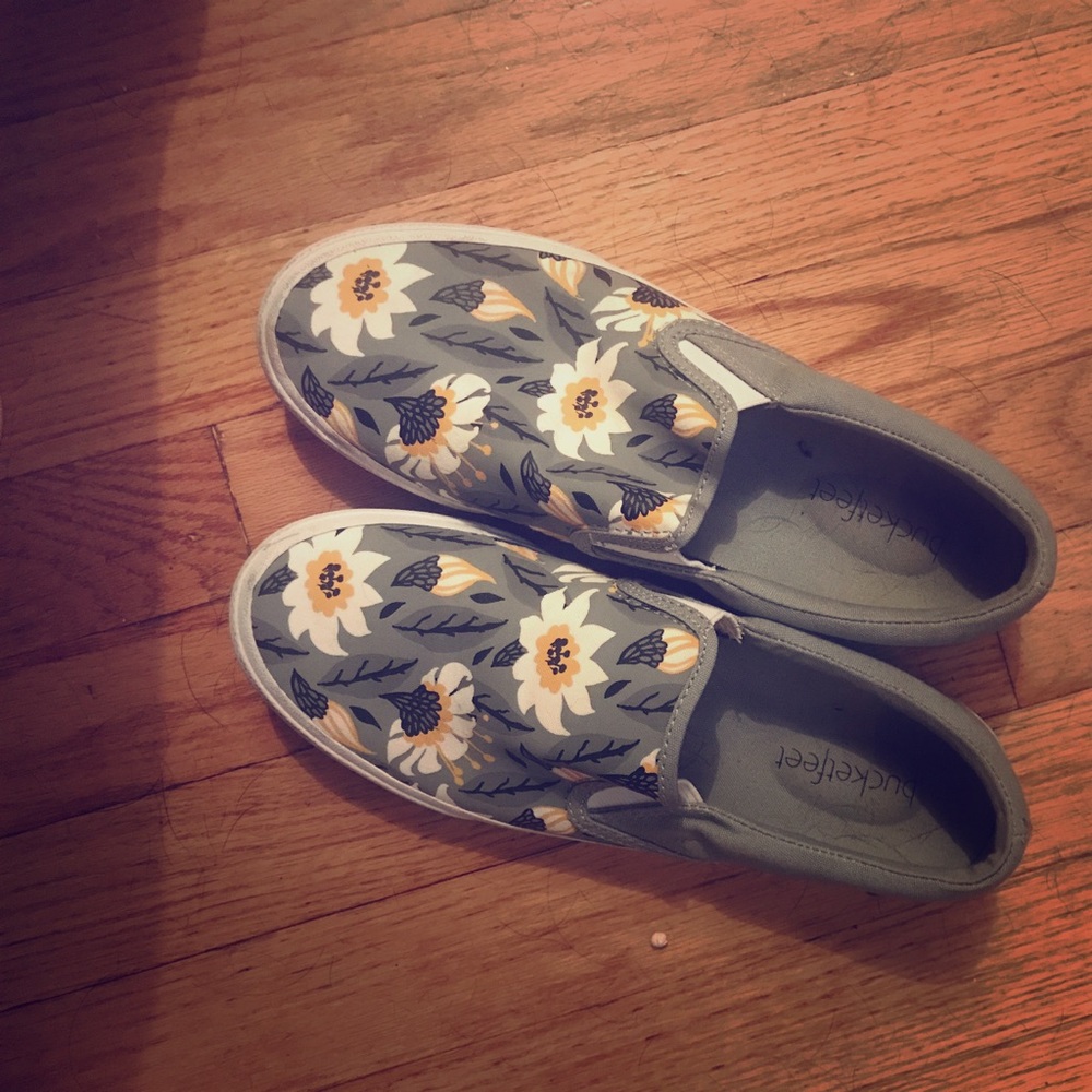 bucketfeet flower flats!