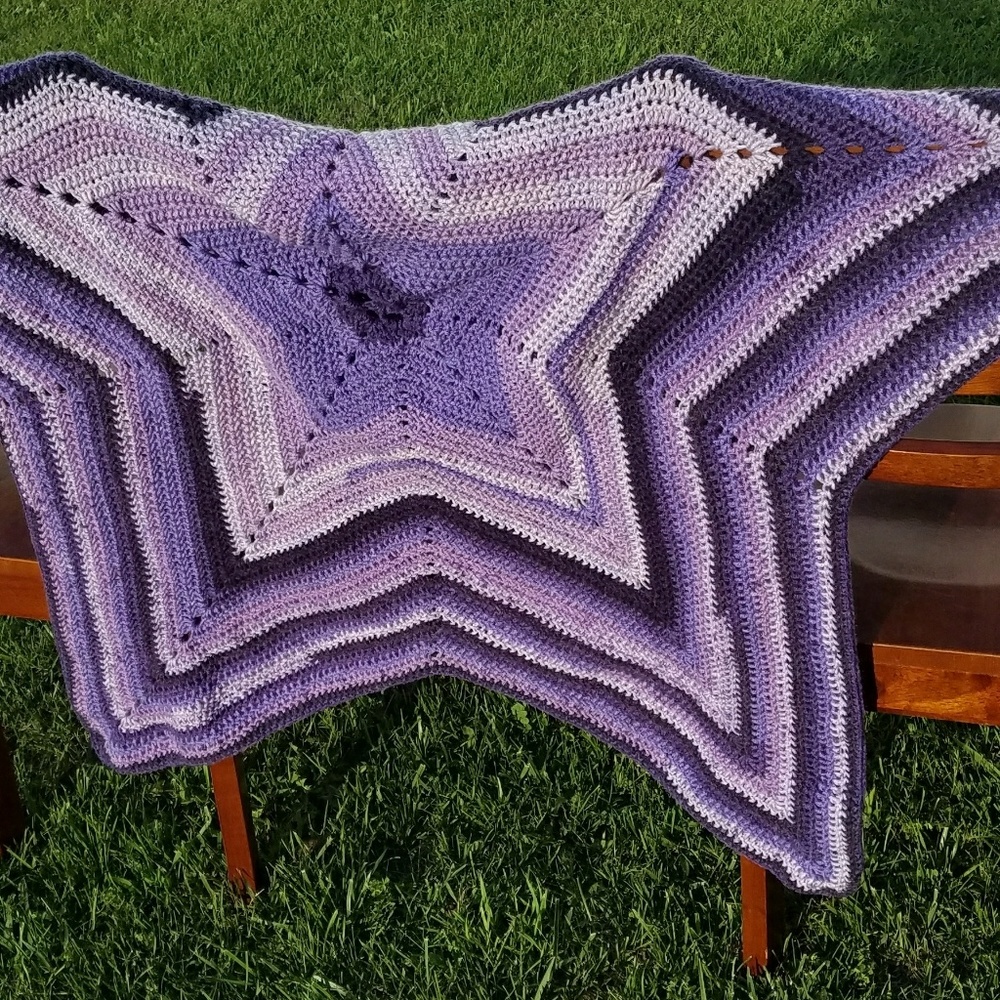 💥sold💥Handmade Crocheted Purple Star Afghan