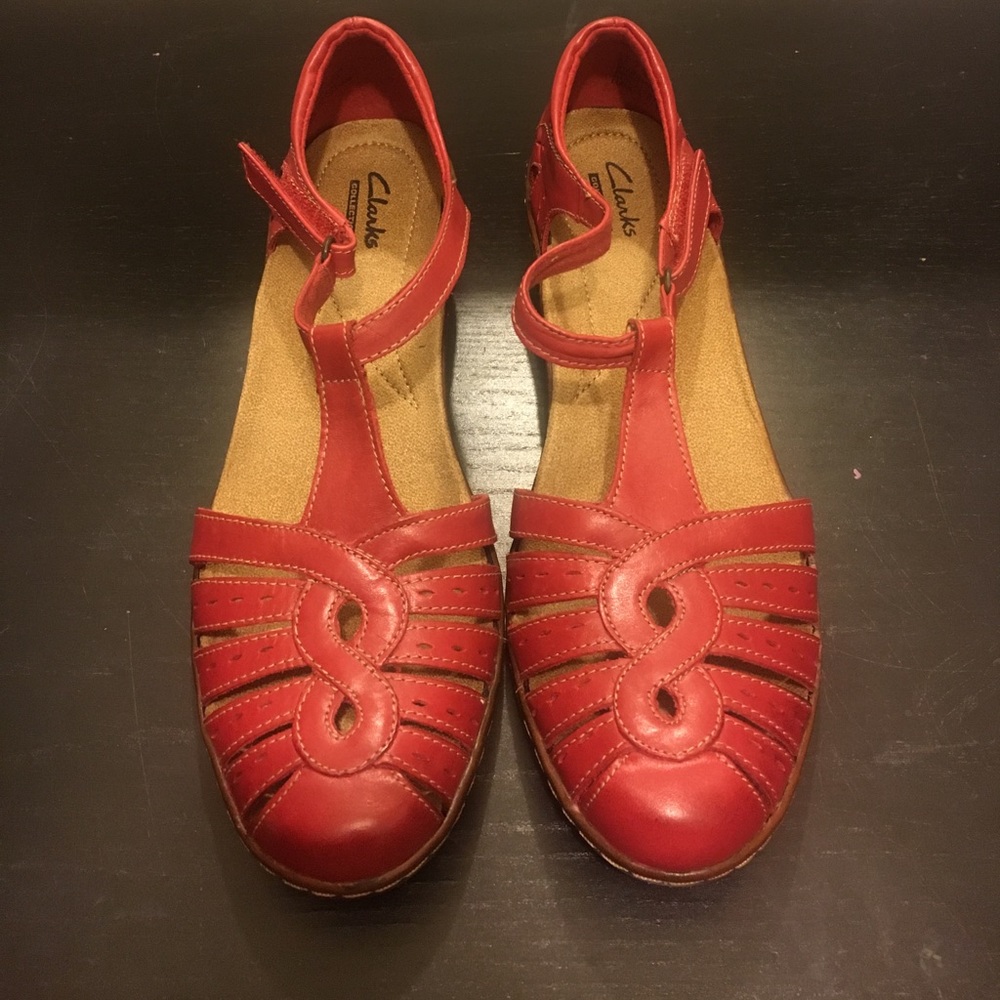 Clarks Sz 9 Medium Wendy tiger Q Red