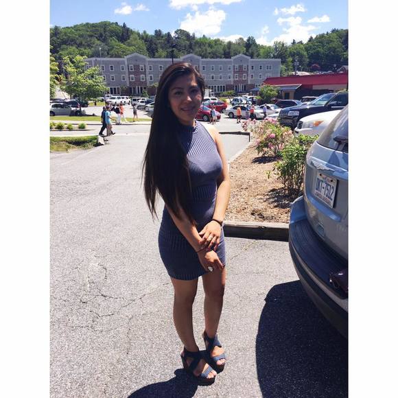 Meet your Posher, Carolina - Picture 1 of 1