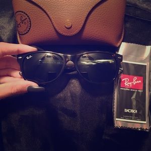 Ray Ban Wayfarers (New style)