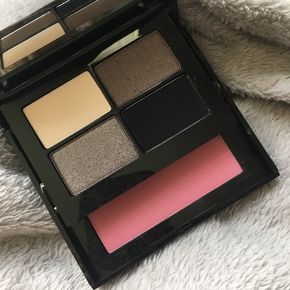 Bobbi Brown City Collection Eyeshadow Palette - Picture 2 of 4