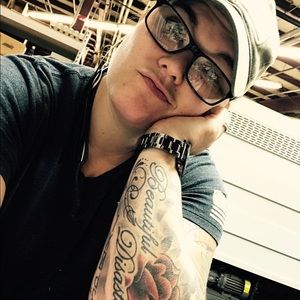 Meet your Posher, Kim