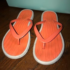 Flip flops