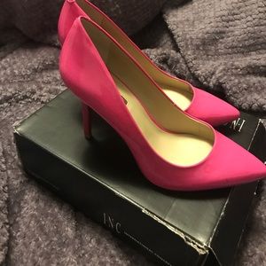 Pink heels