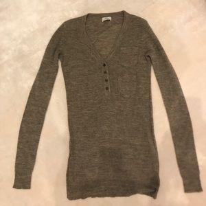 Madewell lightweight vneck sweater size XS