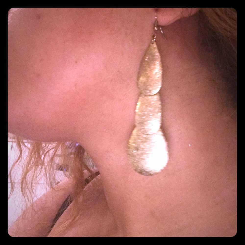 🔥PRICED TO BUNDLE🔥 Multi layer dangle earrings