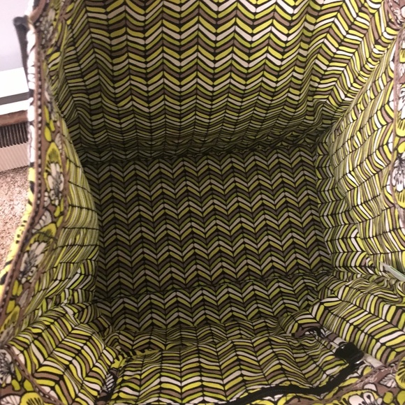 Vera Bradley large tote - Picture 3 of 3