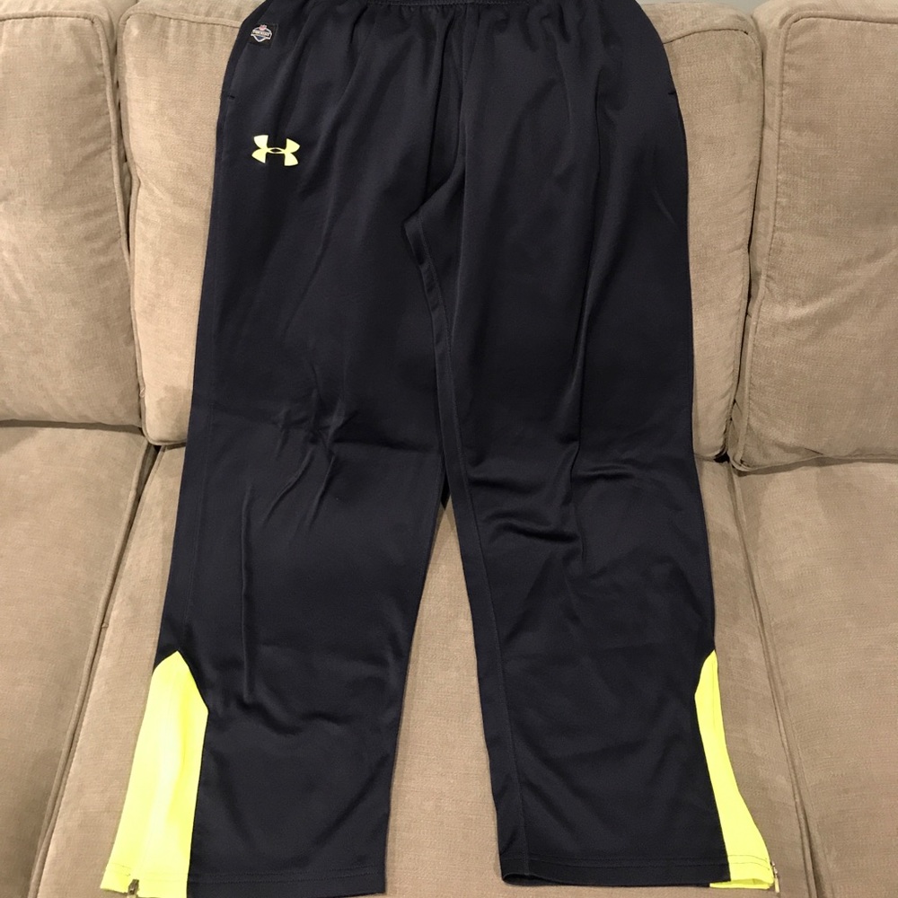 Under Armour loose fit combine pants