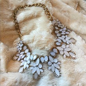 Statement necklace