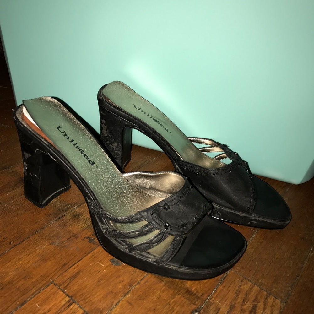 Heels - Picture 2 of 2