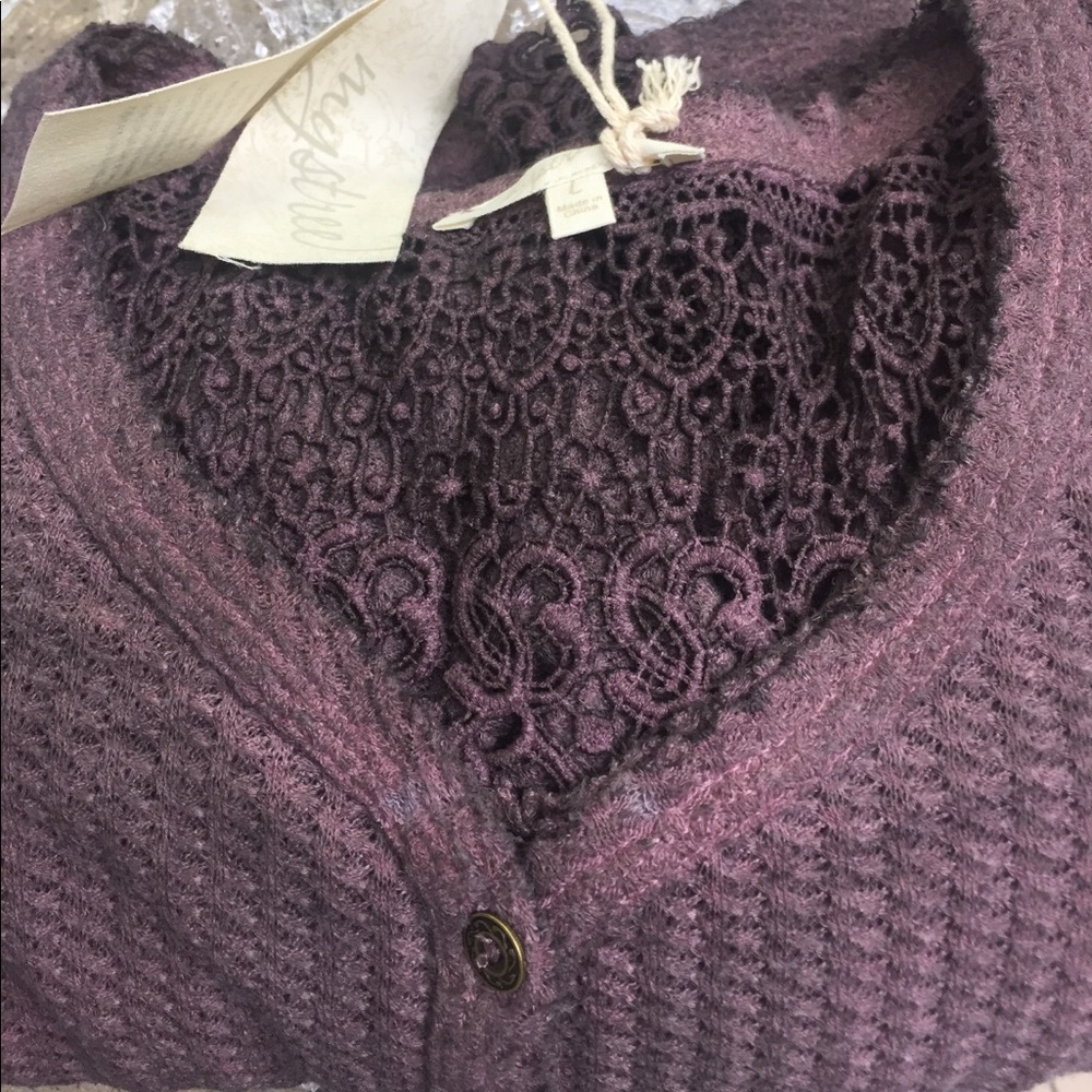 Waffle Knit Thermal Lace Blouse priced firm - Picture 4 of 7