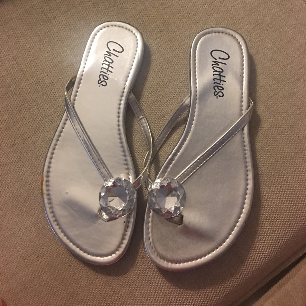 Rhinestone flip flop size small (5-6)