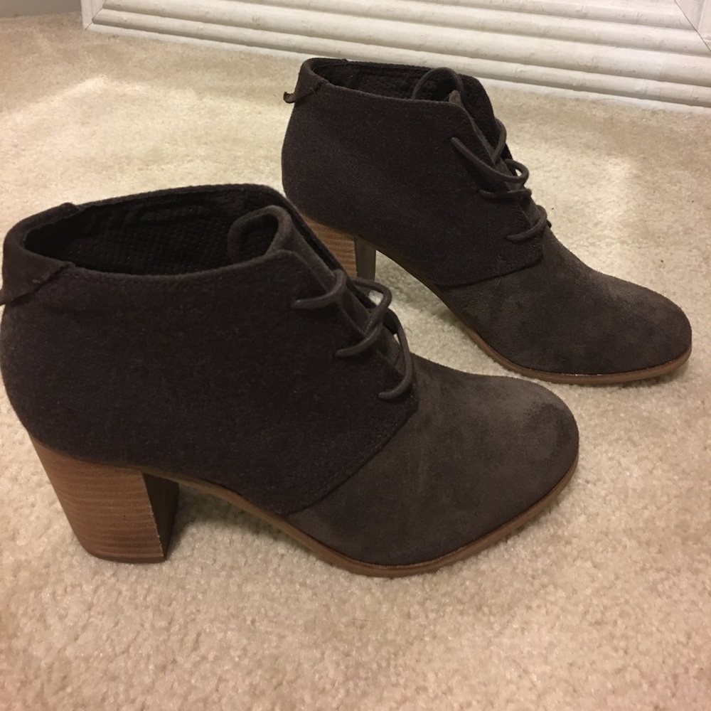 TOMS Women's Lunata Lace Up Booties