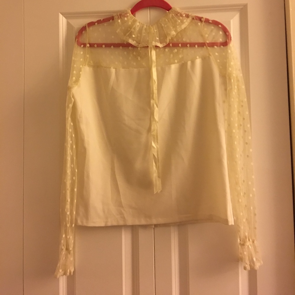 Vintage lace ruffle blouse!