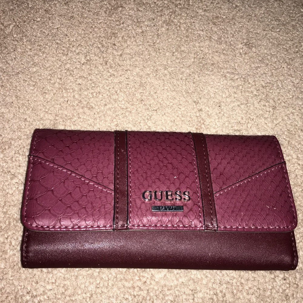 Guess Wallet