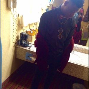 Meet your Posher, Derick