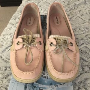 Pink Sperry shoes Pink Sperry shoes