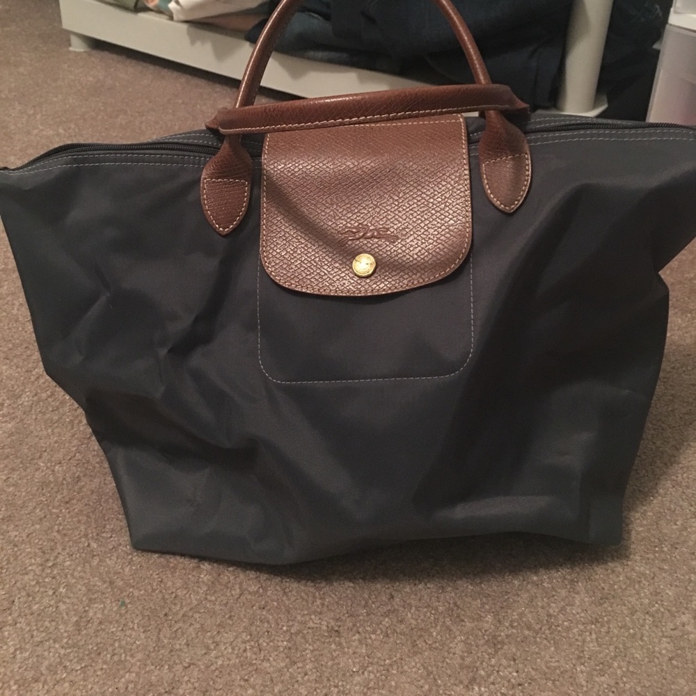 Longchamp purse