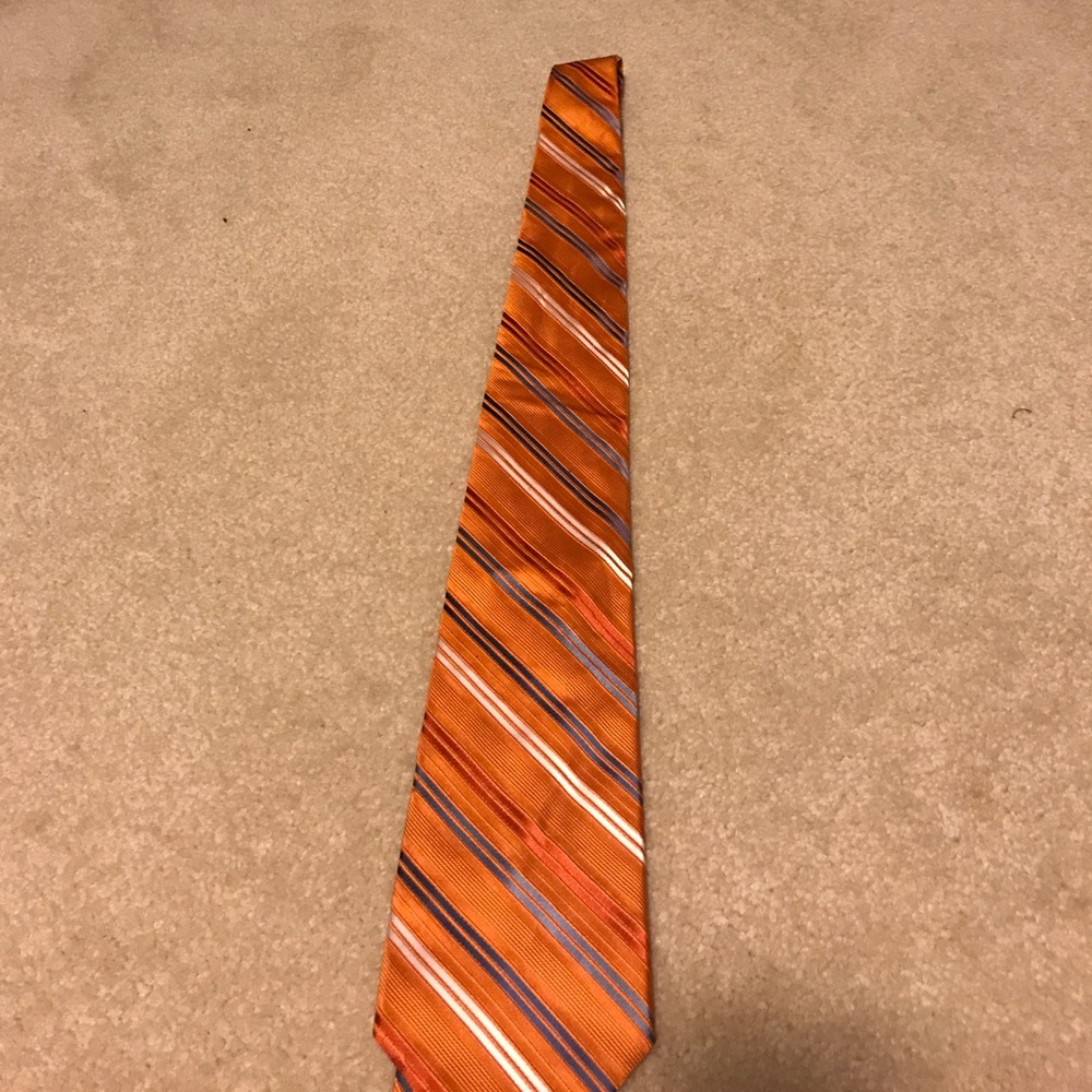 Orange men’s tie