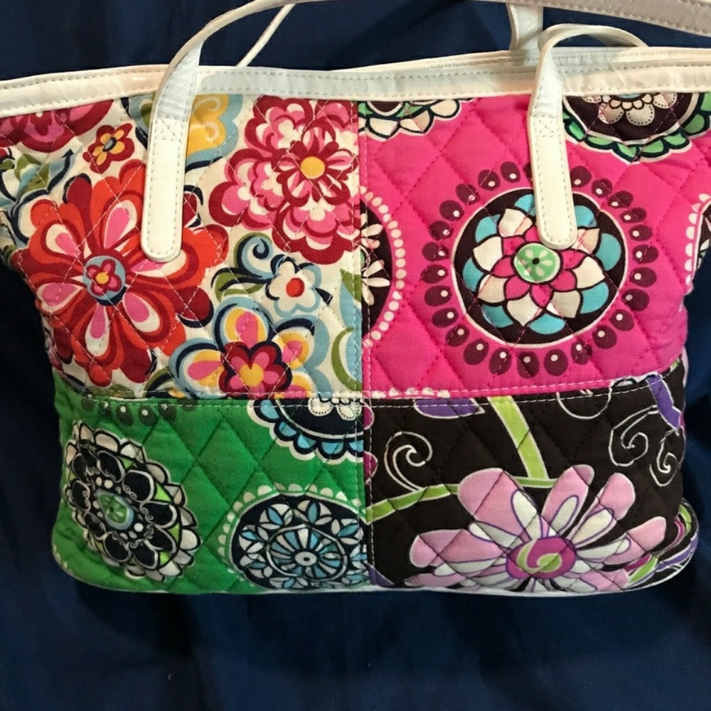Multi pattern tote purse