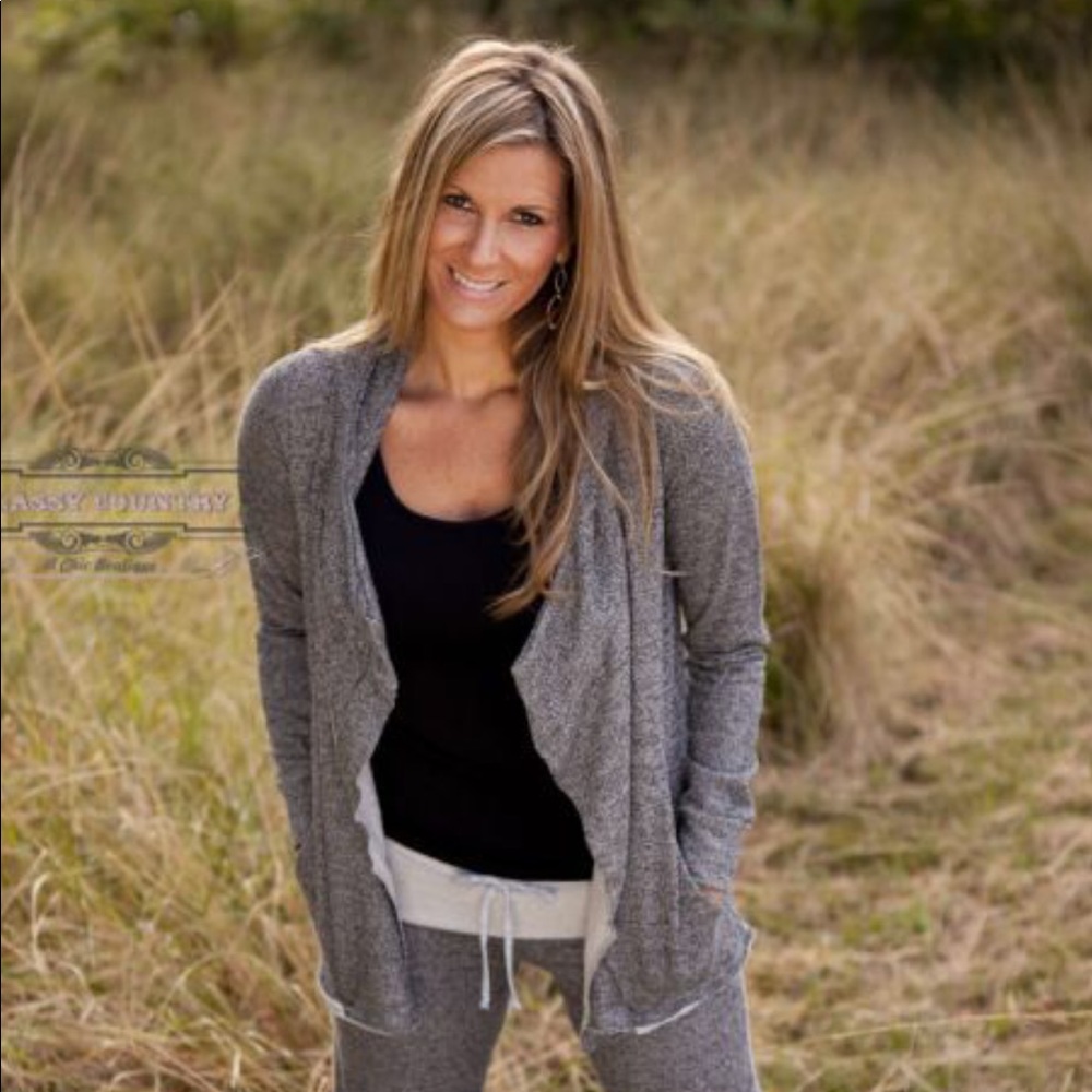 Meet your Posher, Mandi