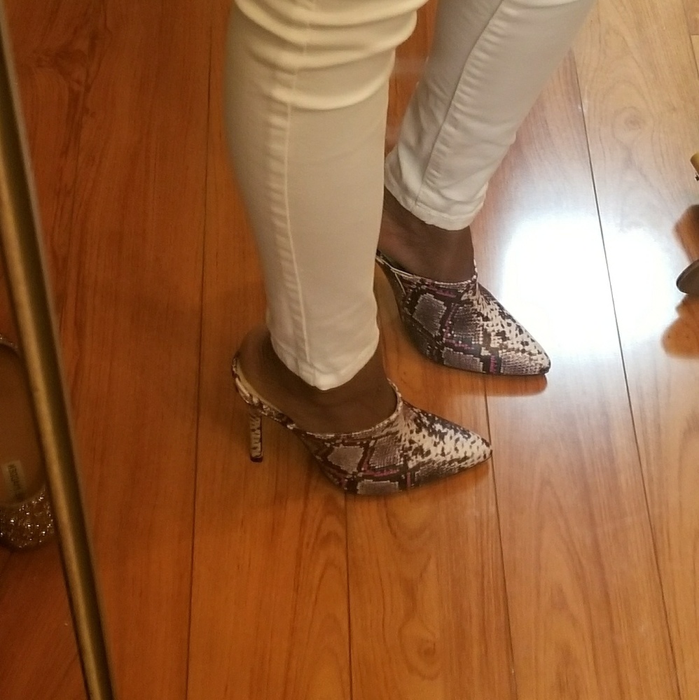 Pointy Toed Snakeskin Mules