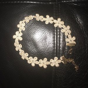 Flower choker never worn
