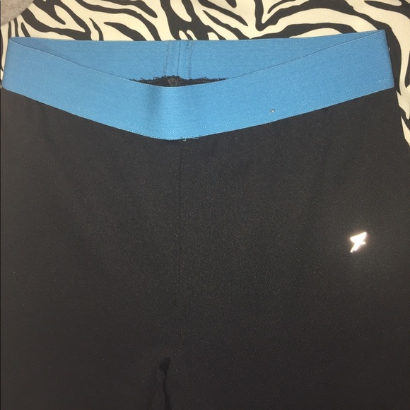 ❗️SALE‼️ Workout Leggings - Picture 5 of 6