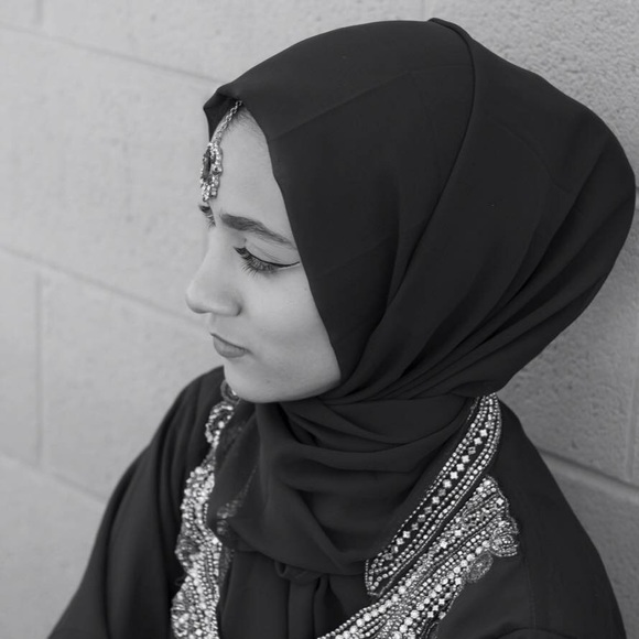 Meet your Posher, Marium - Picture 1 of 1