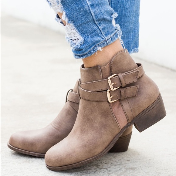 Size 5.5 Left only Ankle Booties - Picture 3 of 3