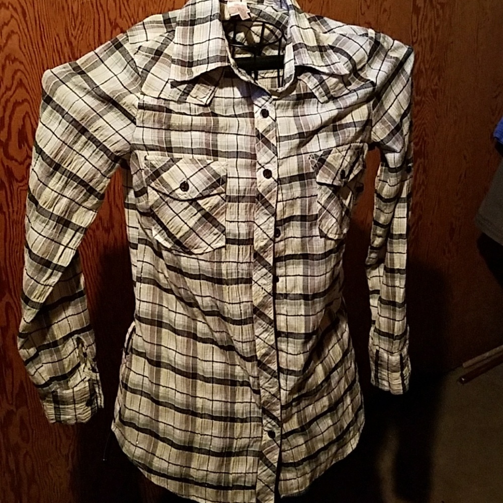 RUE21 LONG SLEEVE SHIRT