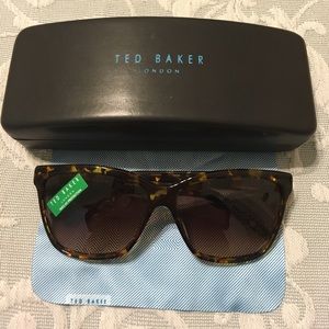 NWOT🌸 Ted Baker Sunglasses🌸 NWOT🌸 Ted Baker Sunglasses🌸