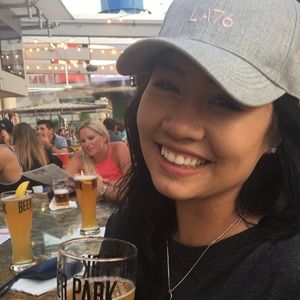 Meet your Posher, Alexis