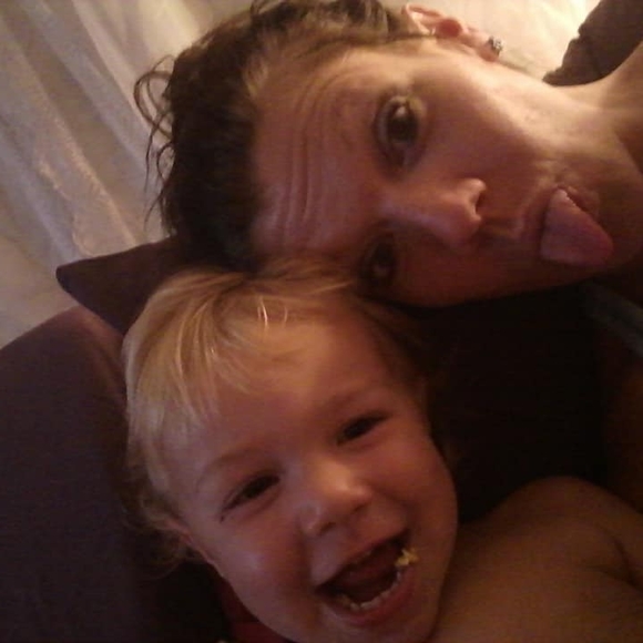 Meet your Posher, Amanda - Picture 1 of 1