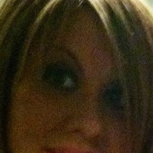 Meet your Posher, Leeann