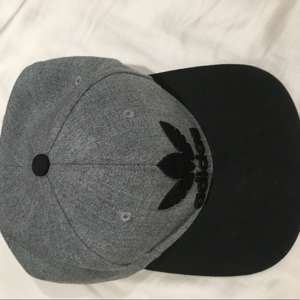Black and grey adidas hat