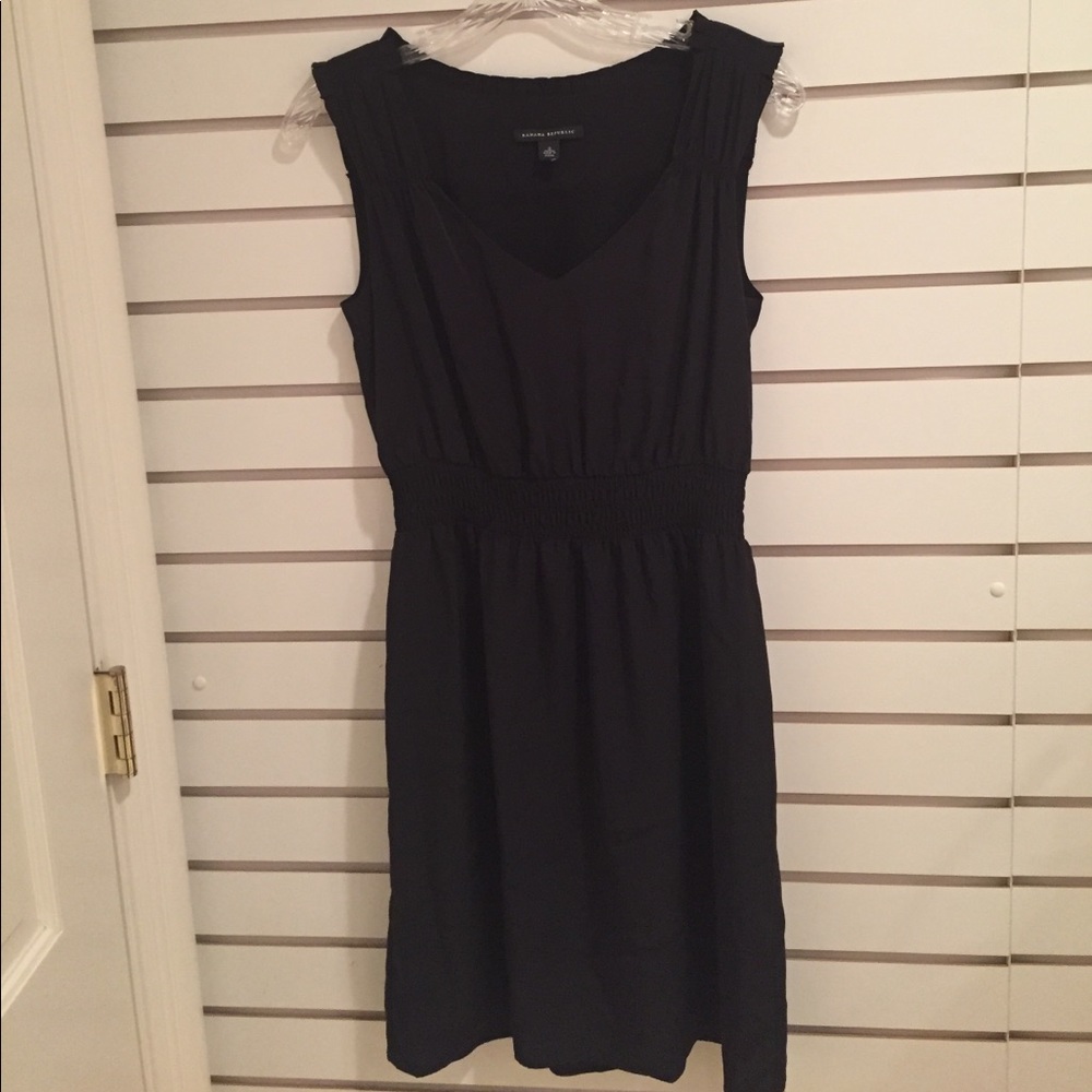 Banana Republic brand new black dress - Picture 4 of 4