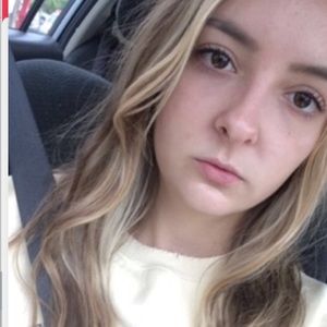 Meet your Posher, Alexandra