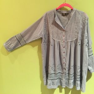 Cute, dusty blue, button down cotton top