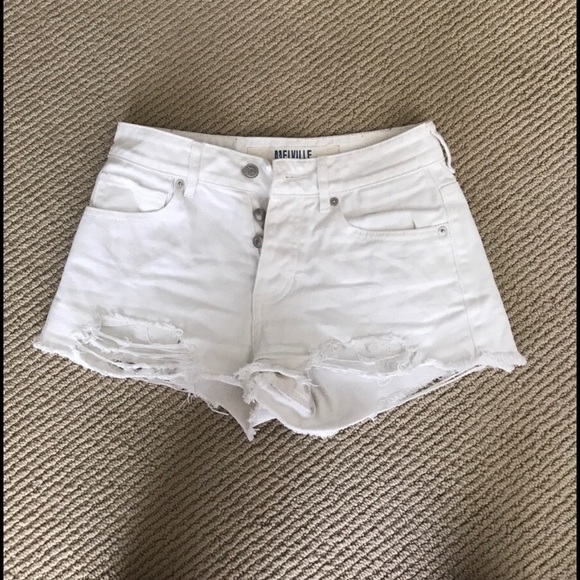 Brandy Melville white shorts - Picture 1 of 2