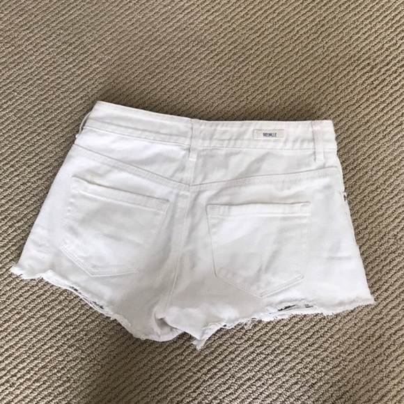 Brandy Melville white shorts - Picture 2 of 2