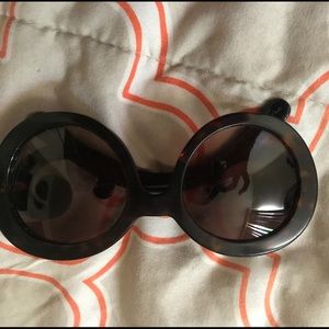 Prada sunglasses Prada sunglasses