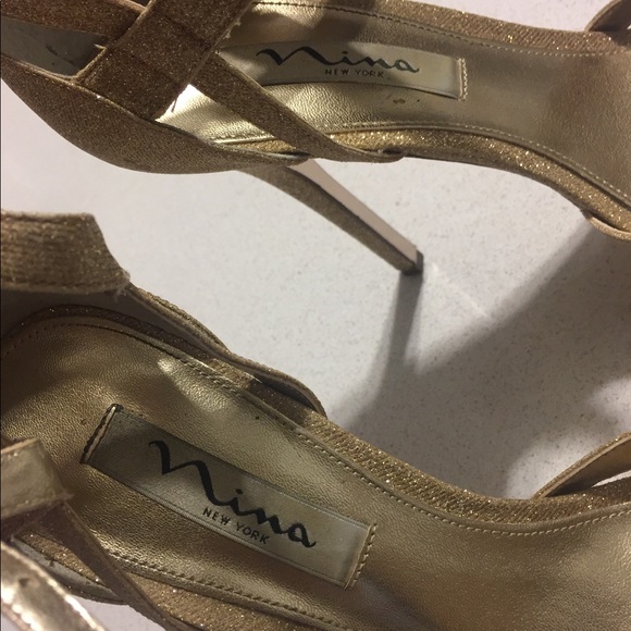 NINA Gold shoes - Picture 1 of 4