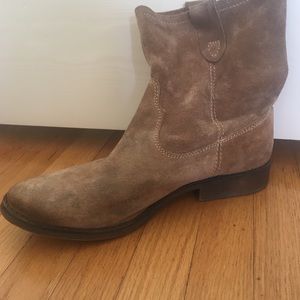Tan leather/suede booties