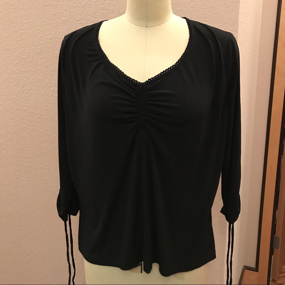 Black 3/4 length sleeve