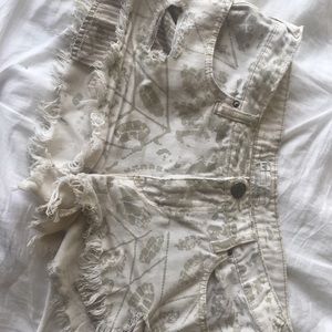 Creme colored Free People shorts